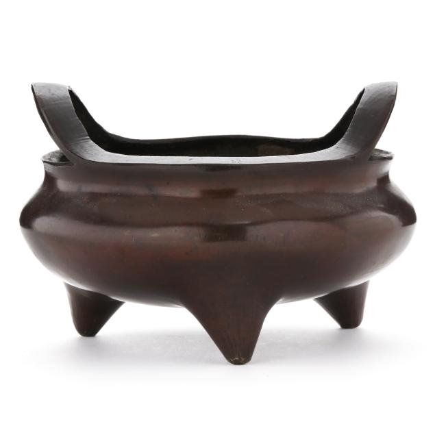 a-chinese-bronze-censer