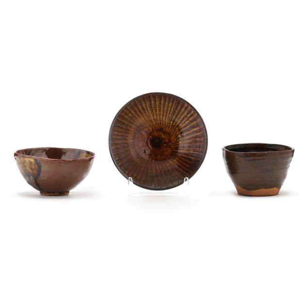 two-japanese-tea-bowls-i-chawan-i-and-dish