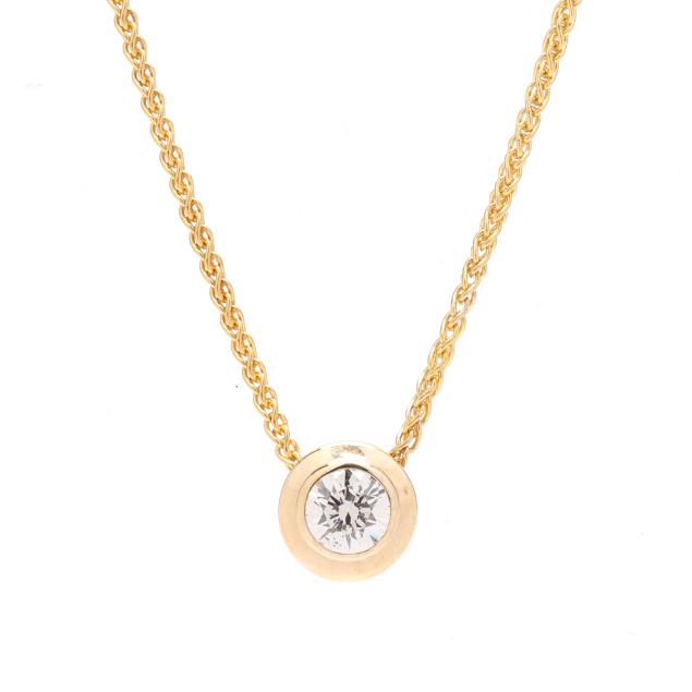 gold-and-diamond-pendant-necklace