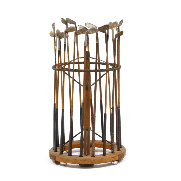 vintage-golf-display-rack-with-18-clubs