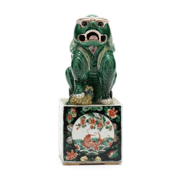 chinese-porcelain-famille-verte-foo-lion
