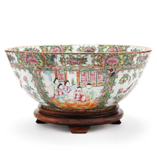 large-chinese-export-porcelain-famille-rose-punch-bowl