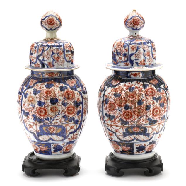 pair-of-japanese-imari-porcelain-temple-jars-and-covers