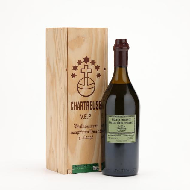 chartreuse-green-v-e-p-liqueur-fabriquee-par-les-peres-chartreux