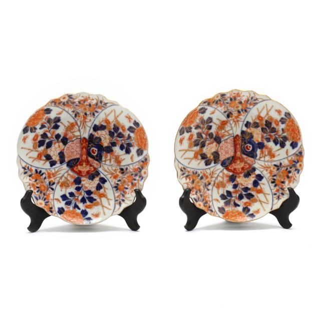 pair-of-japanese-imari-porcelain-plates