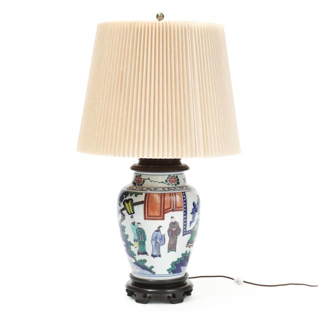 vintage-chinese-export-style-porcelain-table-lamp