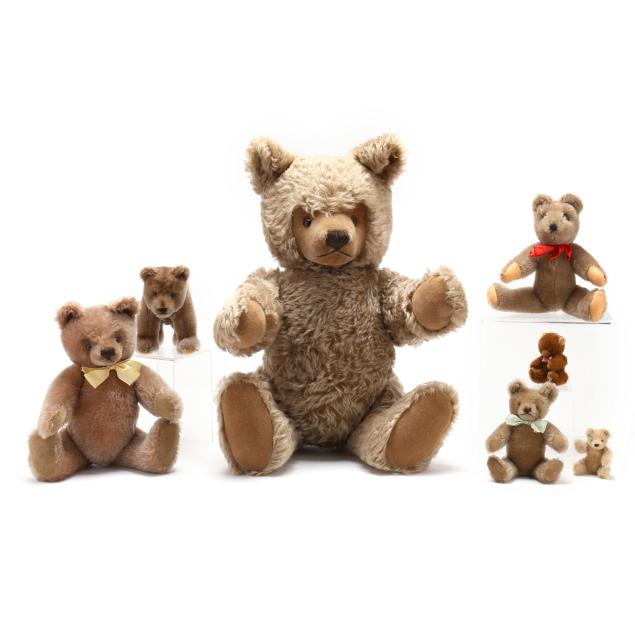 seven-german-steiff-vintage-teddy-bears