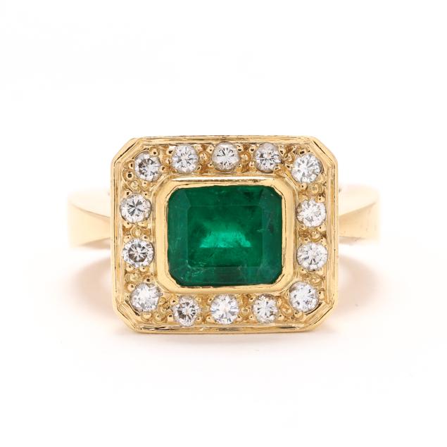 gold-emerald-and-diamond-ring