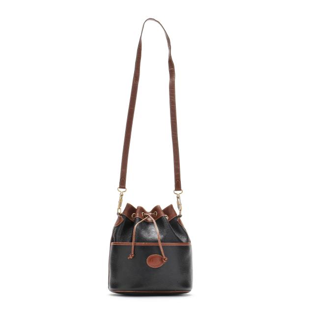 black-and-brown-leather-bucket-bag-gucci