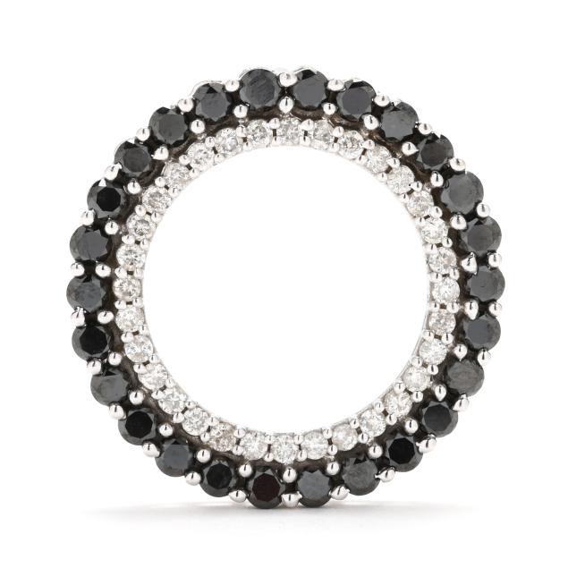 white-gold-diamond-and-black-diamond-circle-pendant