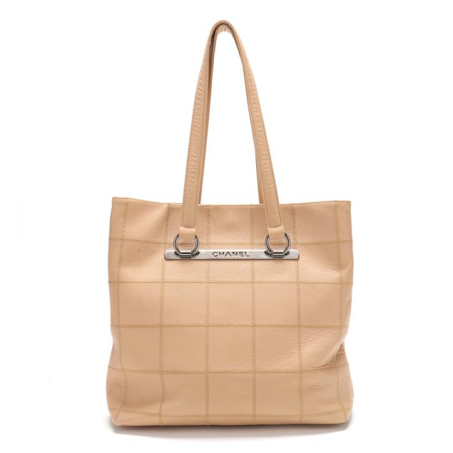 leather-shopping-tote-chanel