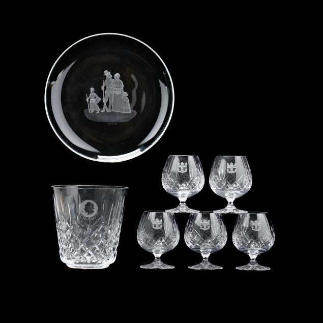 assortment-of-crystal-tableware