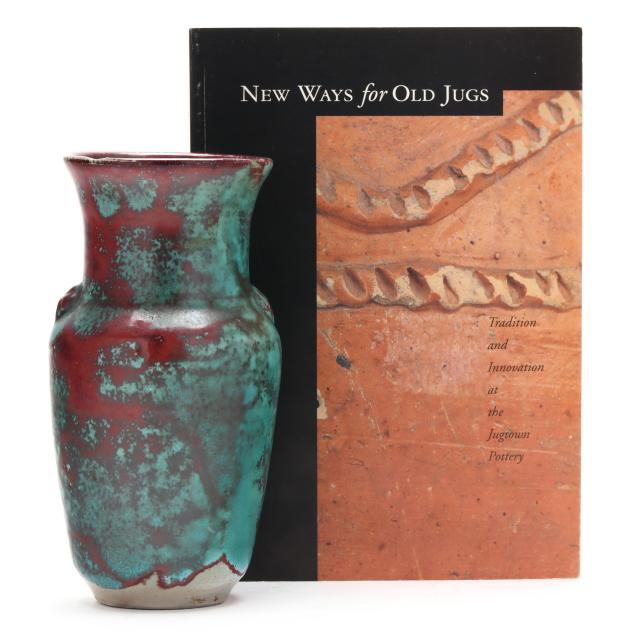 jugtown-chinese-blue-dogwood-vase