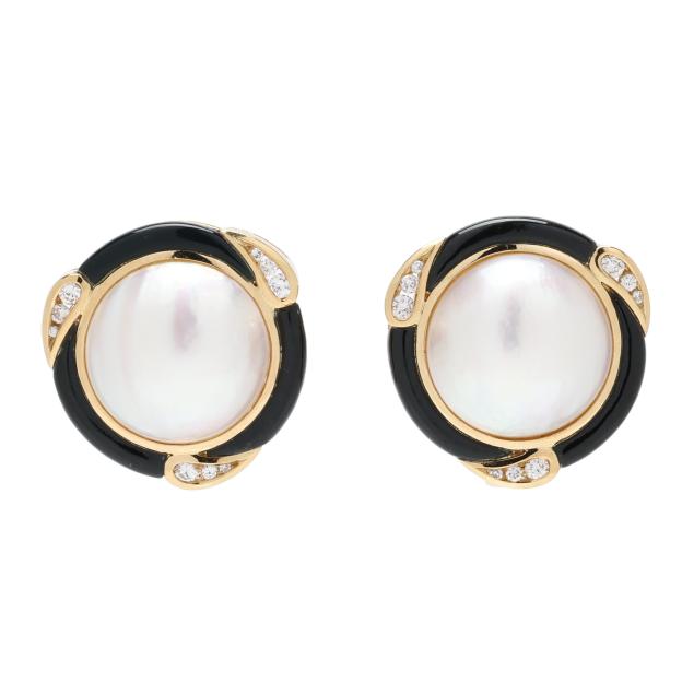 gold-enamel-and-mabe-pearl-earrings