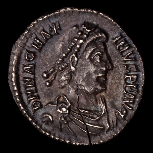 beautifully-toned-magnus-maximus-383-388-a-d-silver-siliqua
