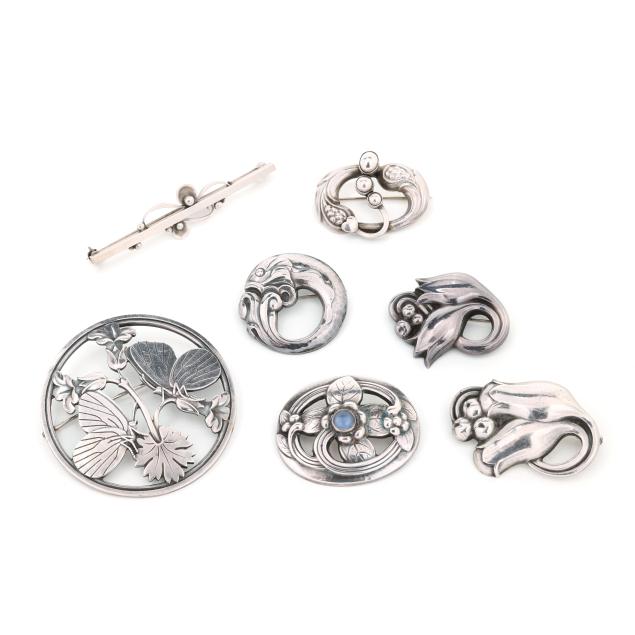 seven-silver-brooches-georg-jensen