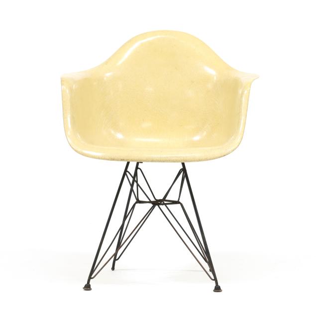 charles-and-ray-eames-vintage-shell-chair-with-eiffel-tower-base