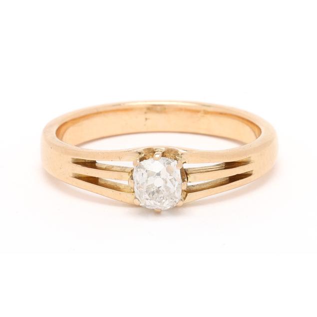 gold-and-diamond-ring