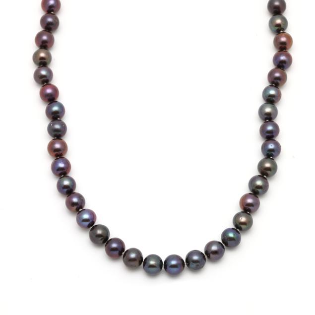 endless-strand-pearl-necklace