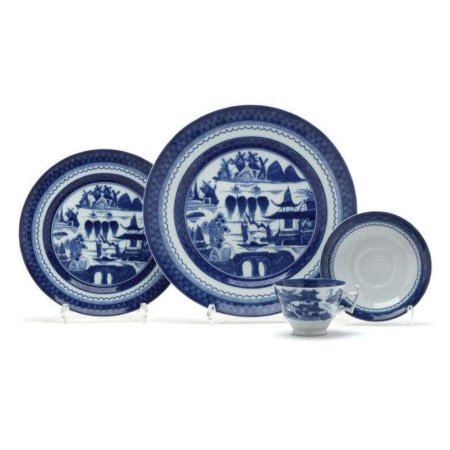 mottahedeh-i-blue-canton-i-partial-porcelain-dinnerware-set