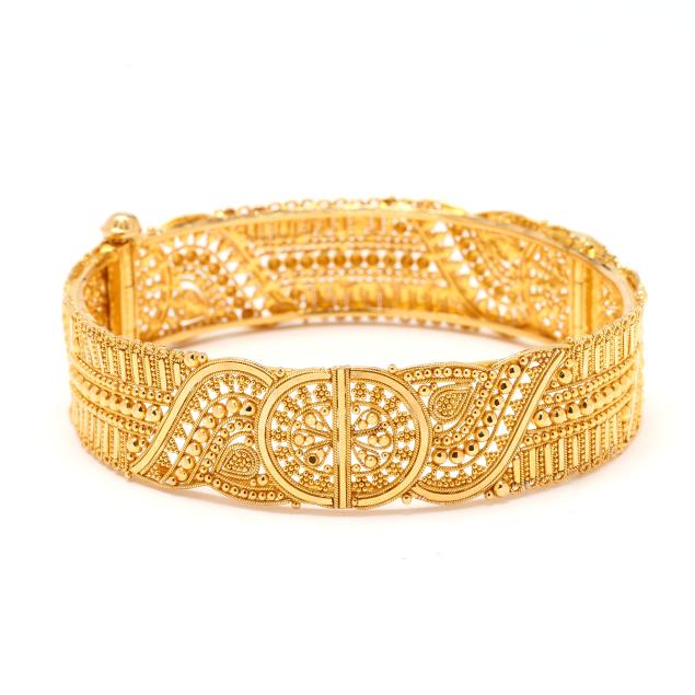 high-karat-gold-filigree-bangle-bracelet