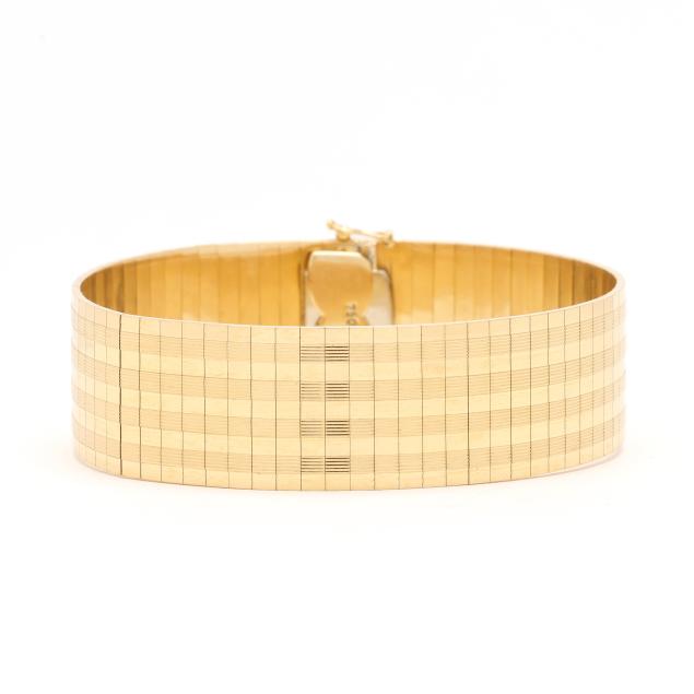 gold-strap-bracelet-italy