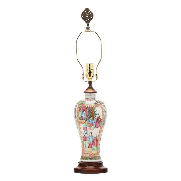 a-chinese-export-porcelain-rose-medallion-vase-lamp
