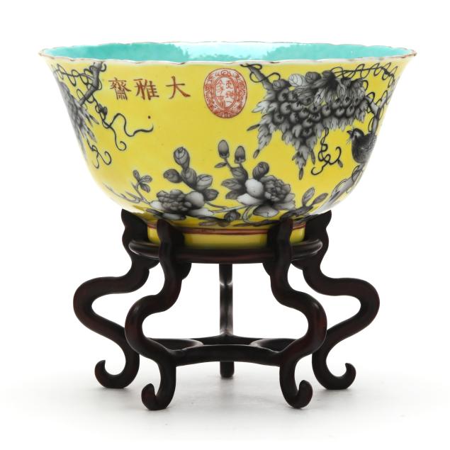 a-chinese-grisaille-enameled-yellow-ground-dayazhai-bowl