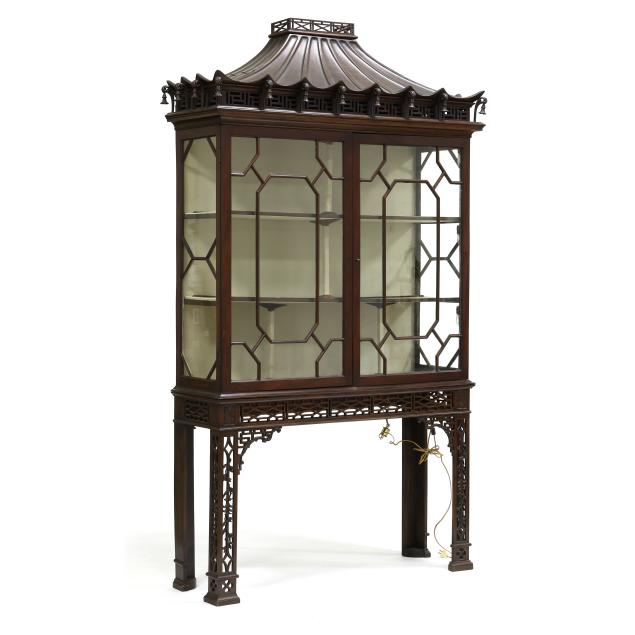 chinese-chippendale-style-mahogany-display-cabinet-on-stand