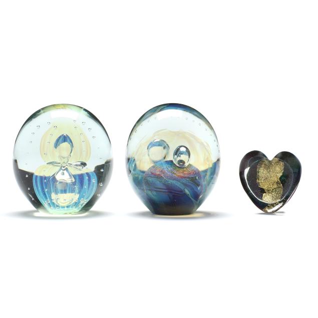 robert-eickholt-american-b-1947-three-glass-paperweights