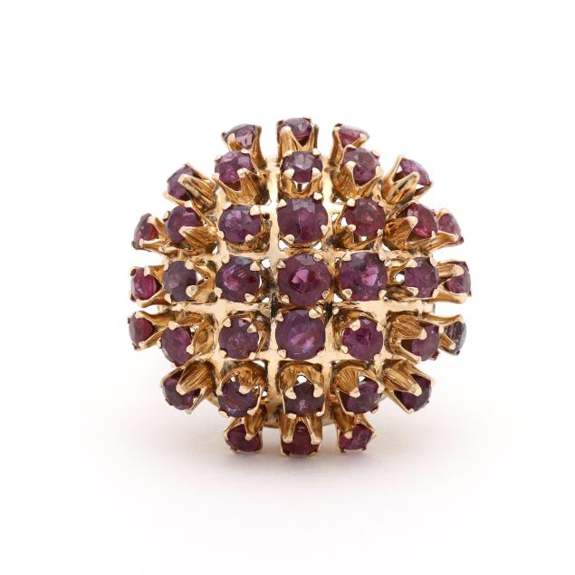 retro-gold-and-ruby-cluster-dome-ring