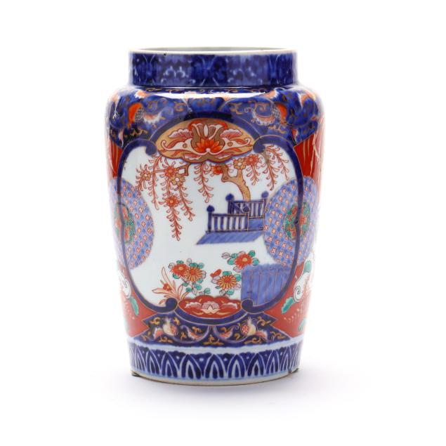 a-japanese-porcelain-imari-vase