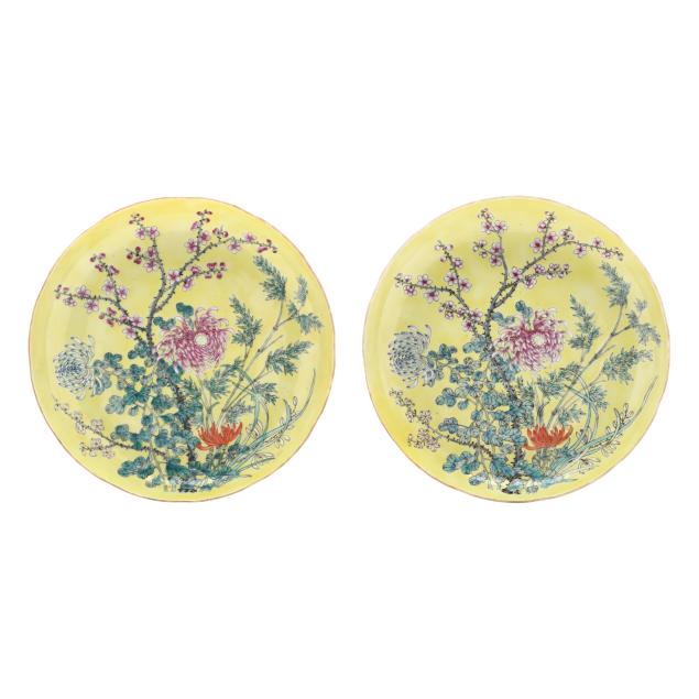 a-pair-of-chinese-yellow-ground-famille-rose-plates