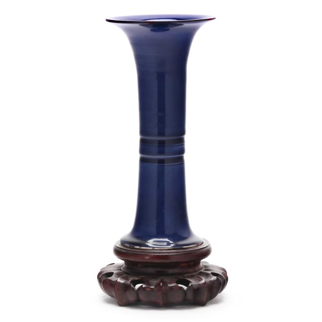 a-rare-chinese-blue-glazed-i-zun-i-shaped-vase