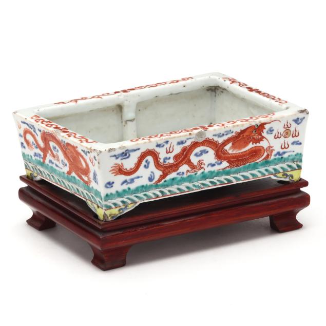 a-chinese-porcelain-narcissus-rectangular-jardiniere-with-dragons