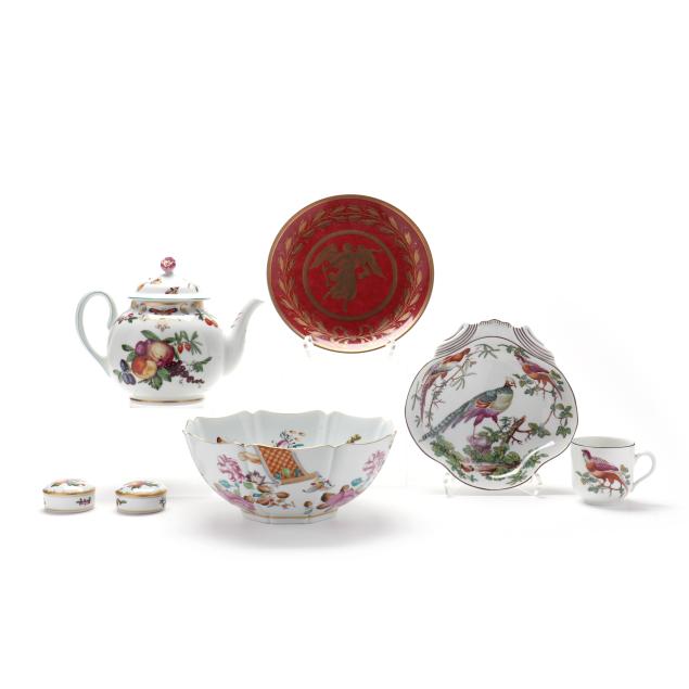 seven-pieces-of-mottahedeh-i-williamsburg-i-porcelain