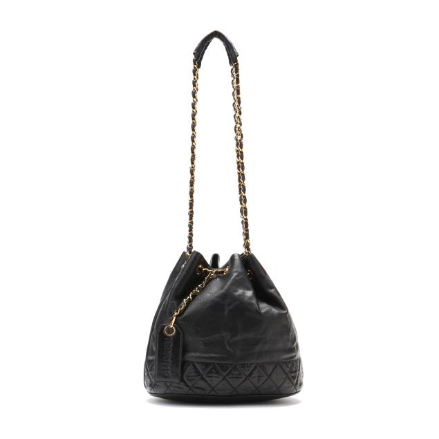 leather-drawstring-bucket-bag-chanel