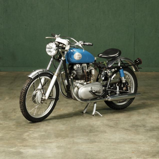 1957-indian-apache-700cc