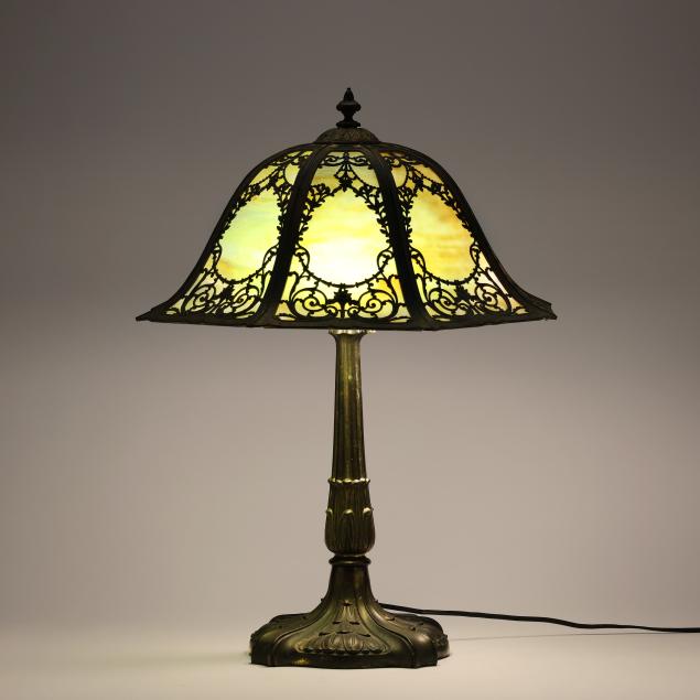 ornate-slag-glass-table-lamp