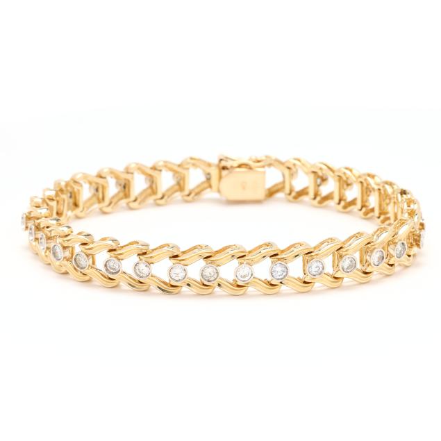gold-and-diamond-bracelet