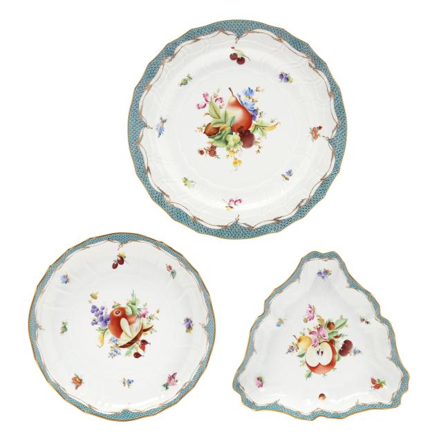 herend-i-fruits-composition-i-with-turquoise-fish-scale-three-serving-dishes