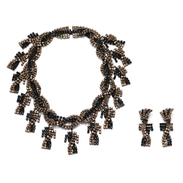 costume-necklace-and-earrings-cristobal