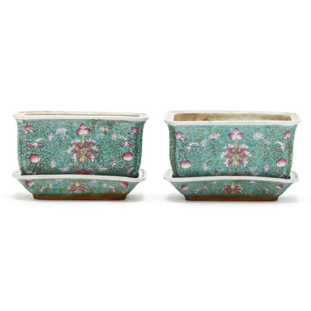 a-pair-of-chinese-peranakan-straits-porcelain-jardinieres-with-trays