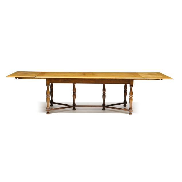 william-and-mary-style-maple-dining-table