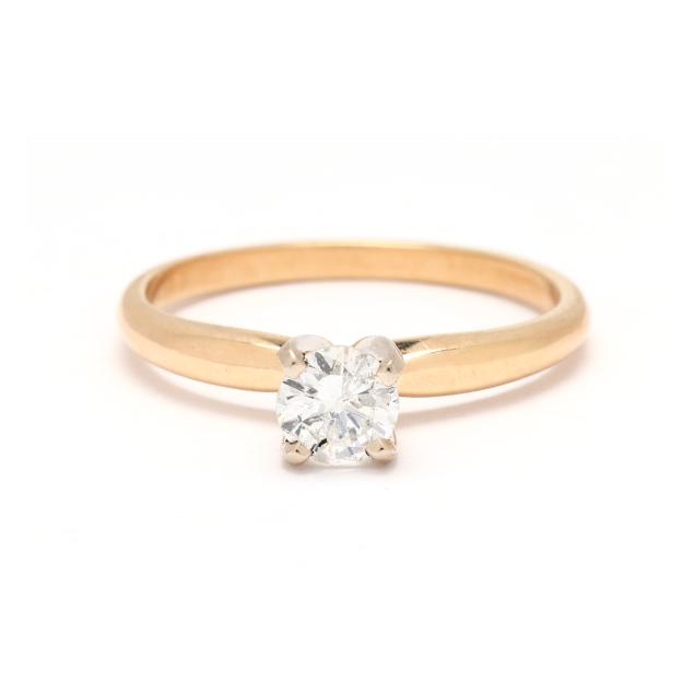 gold-and-diamond-solitaire-ring