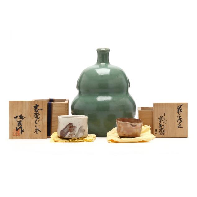 a-japanese-sake-bottle-i-tokkuri-i-and-two-sake-cups-i-guinomi-i