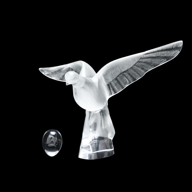 lalique-crystal-i-clita-i-flying-dove-and-engraved-egg