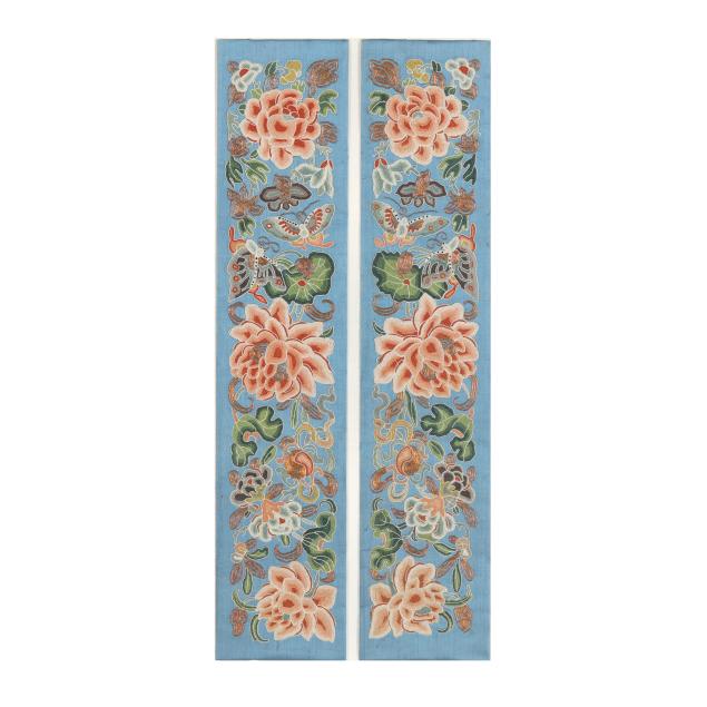 a-pair-of-chinese-sleeves-with-peking-knot-flower-embroidery