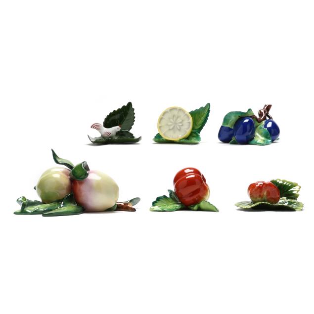 herend-six-porcelain-place-card-holders-and-fruits