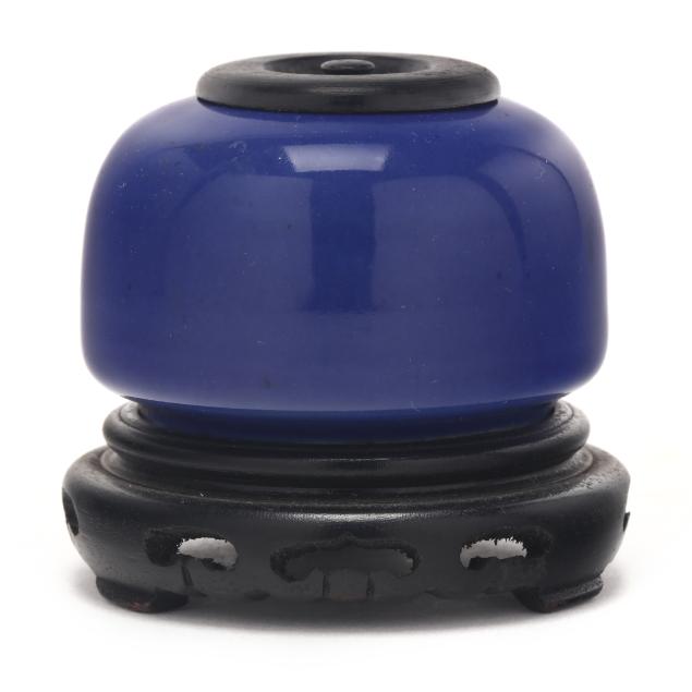 a-small-chinese-porcelain-blue-glazed-water-pot